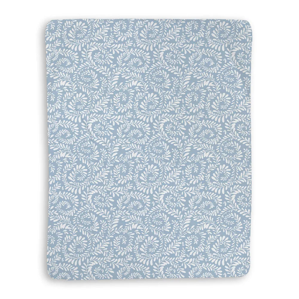 Dancing Wreath Sherpa Throw Blanket