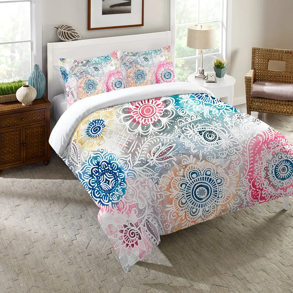 Watercolor Floral Bunch Comforter - Laural Home