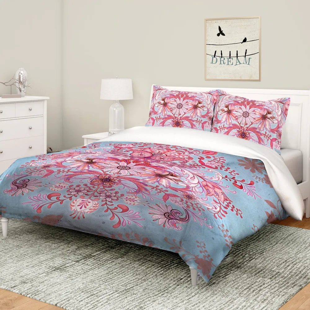 Watercolor Floral Bunch Comforter - Laural Home